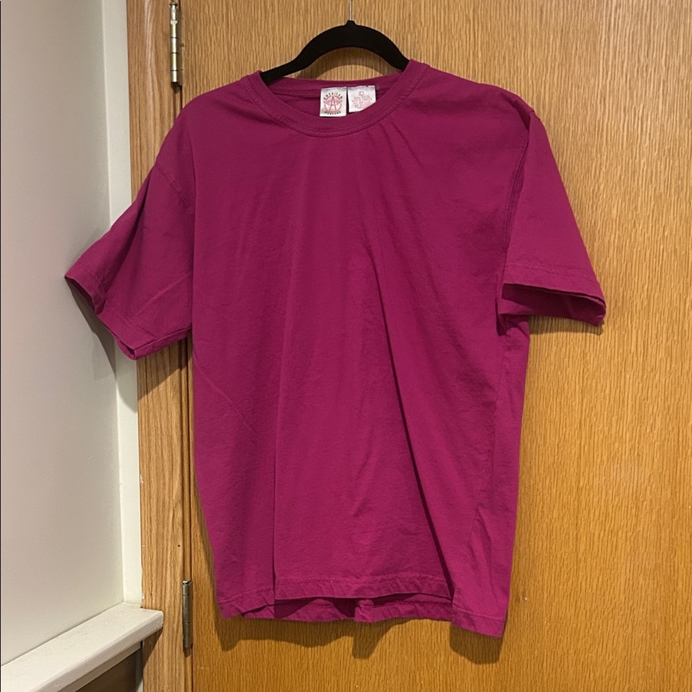 Vintage Short Sleeve Crew Neck T-Shirt in Fuchsia